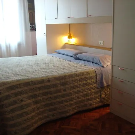 Cristina House Affittacamere *
